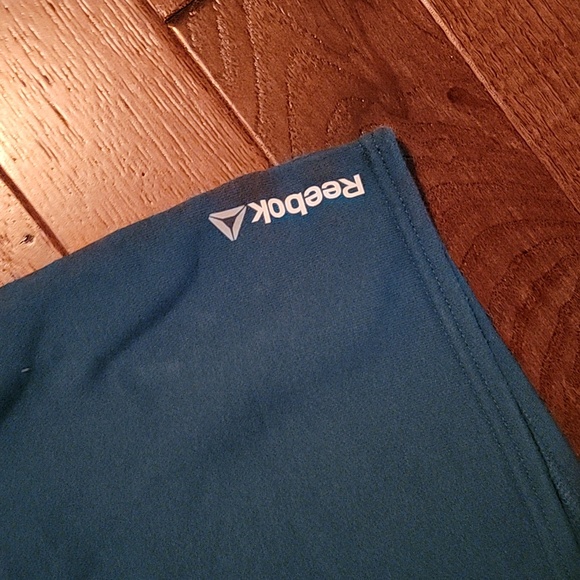 Reebok shorts size large color teal - Picture 3 of 4